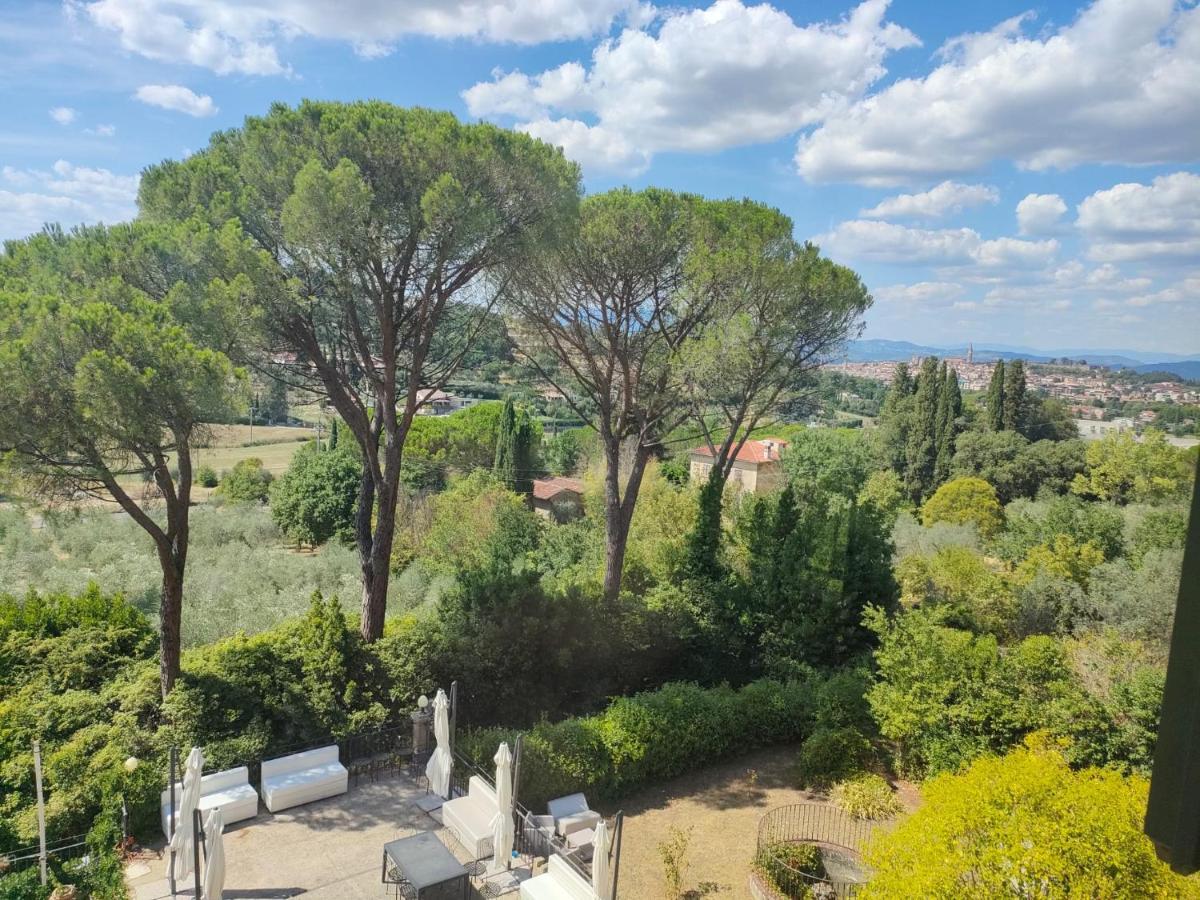 Hotel Ristorante Casa Volpi アレッツォ エクステリア 写真