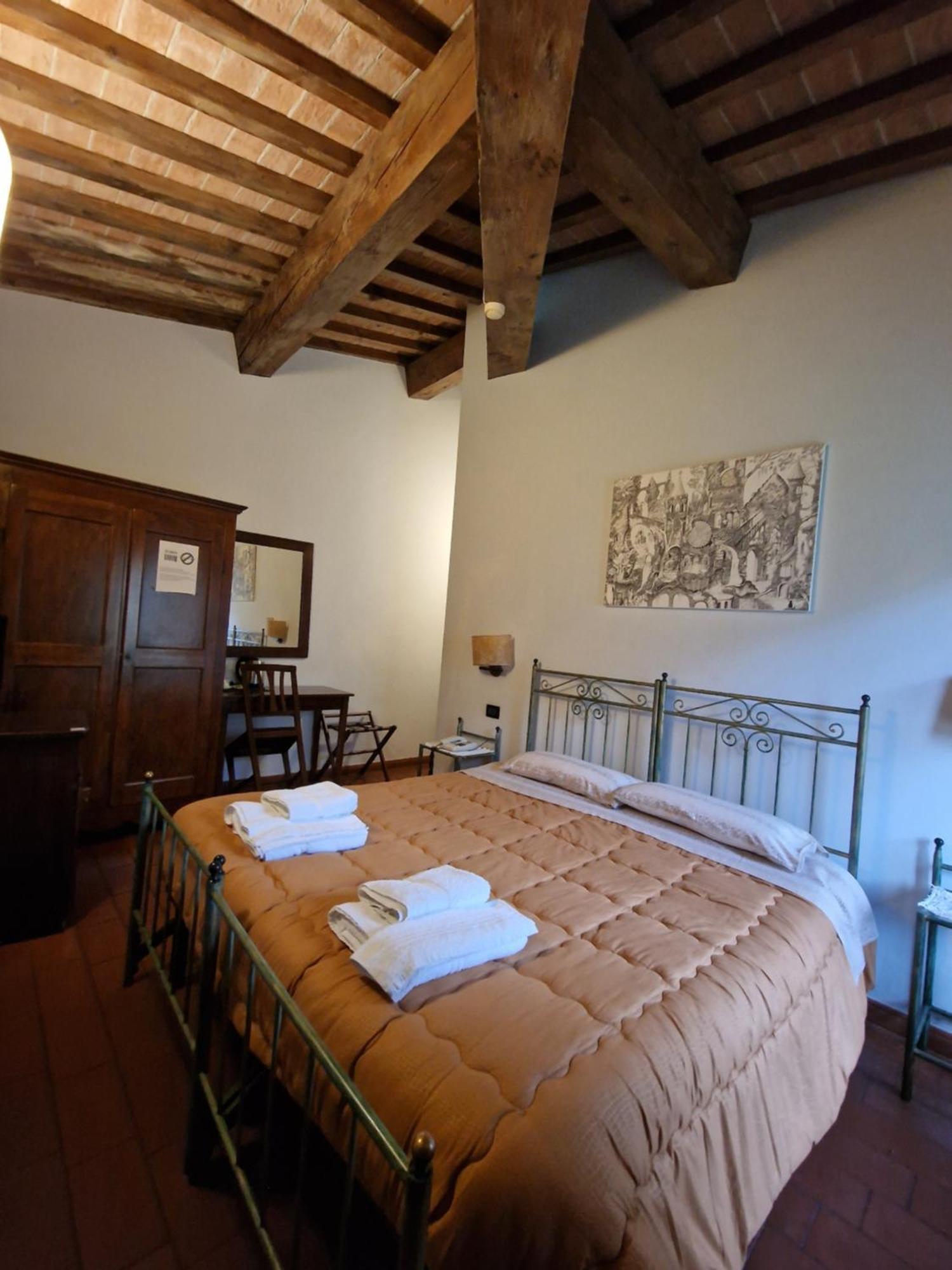 Hotel Ristorante Casa Volpi アレッツォ エクステリア 写真
