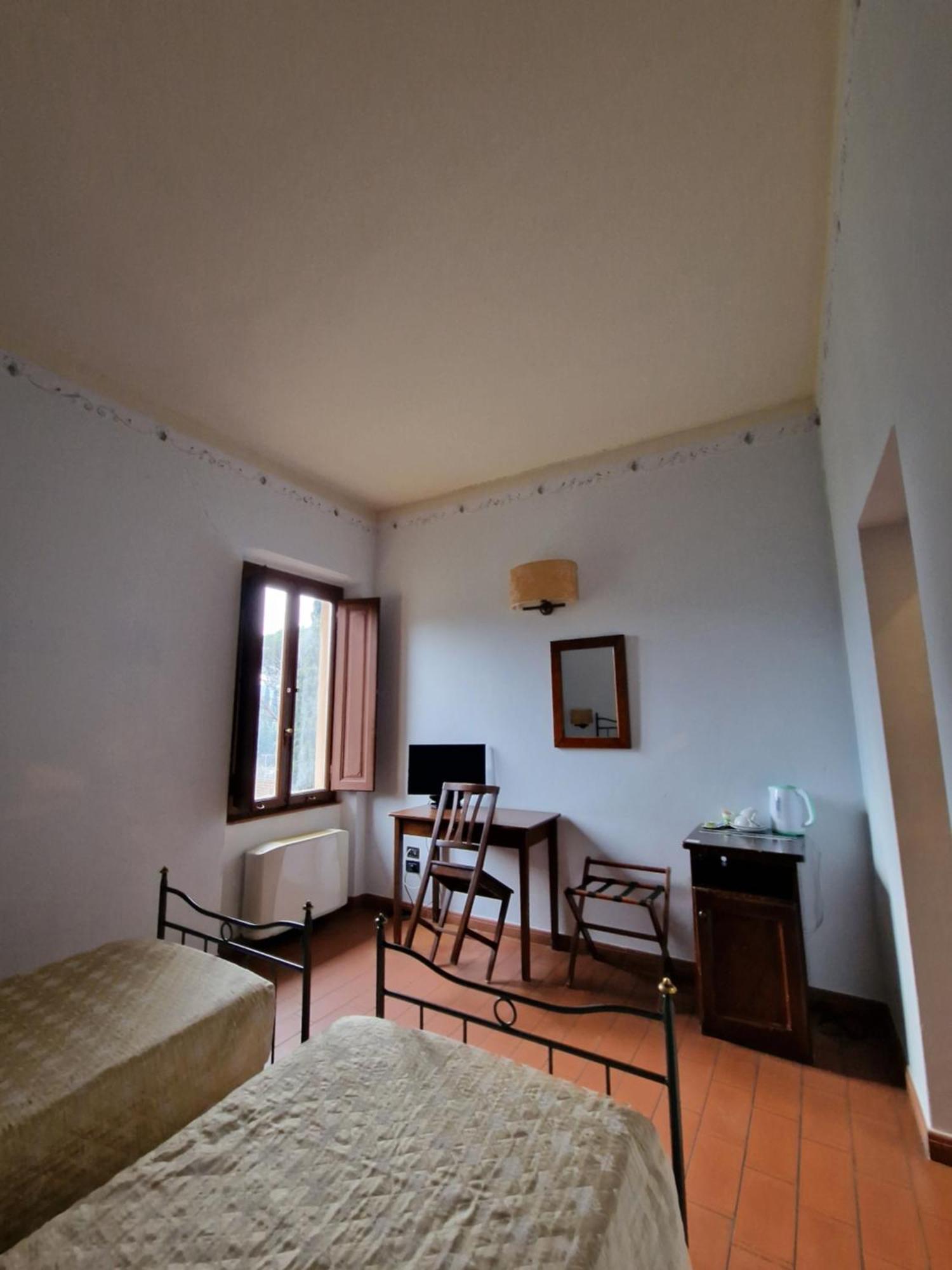 Hotel Ristorante Casa Volpi アレッツォ エクステリア 写真